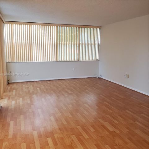 1200 NE Miami Gardens Dr 213W, Miami, FL 33179