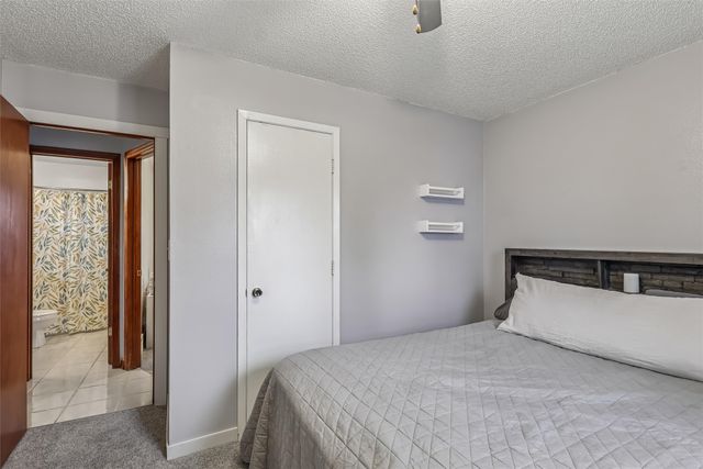 3515 E 39th Street, Des Moines, IA 50317