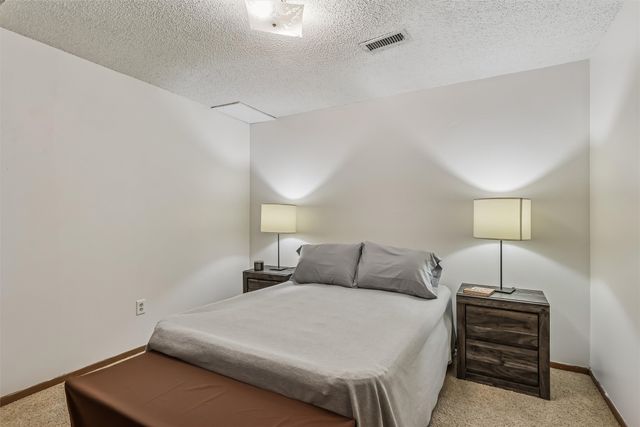 3515 E 39th Street, Des Moines, IA 50317