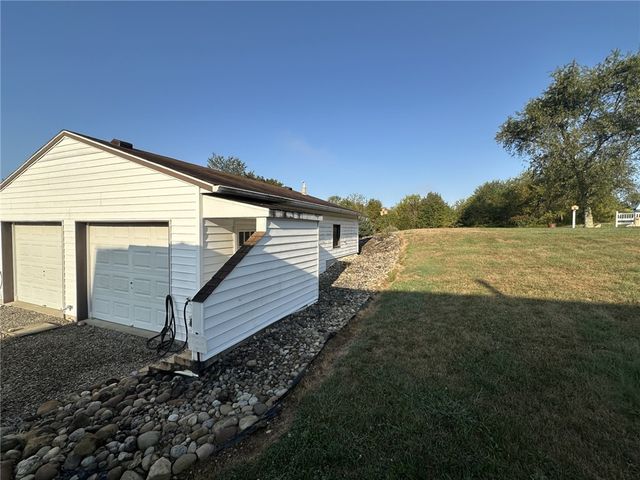 4017 Fairway Street, Manor Twp, PA 16226