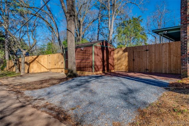 1201 MAGNOLIA Curve, Montgomery, AL 36106