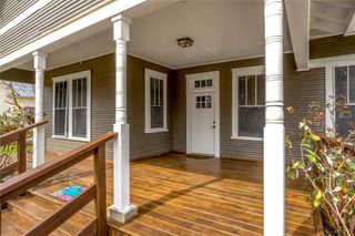 711 Bois Darc ST, Lockhart, TX 78644