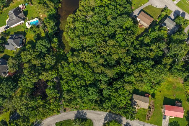 9400 Somerset Drive, Ooltewah, TN 37363