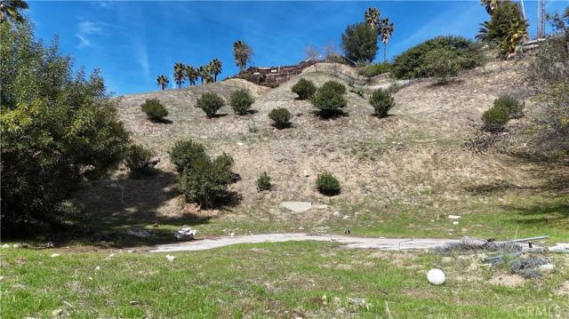 20713 Collins, Woodland Hills, CA 91367