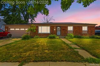 21508 Lanse Street, Saint Clair Shores, MI 48081