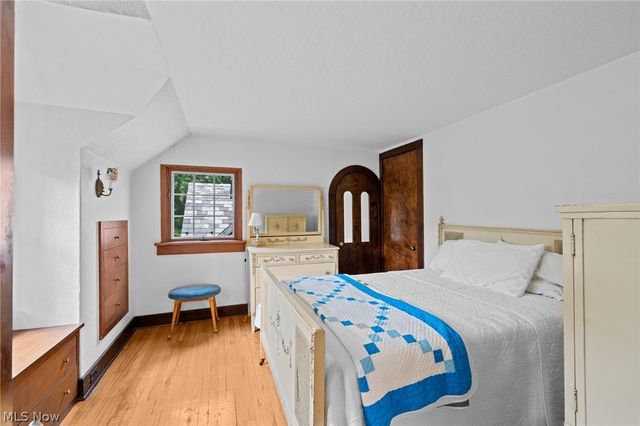 5227 Som Center Road, Solon, OH 44139