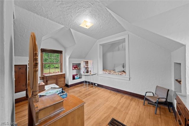 5227 Som Center Road, Solon, OH 44139