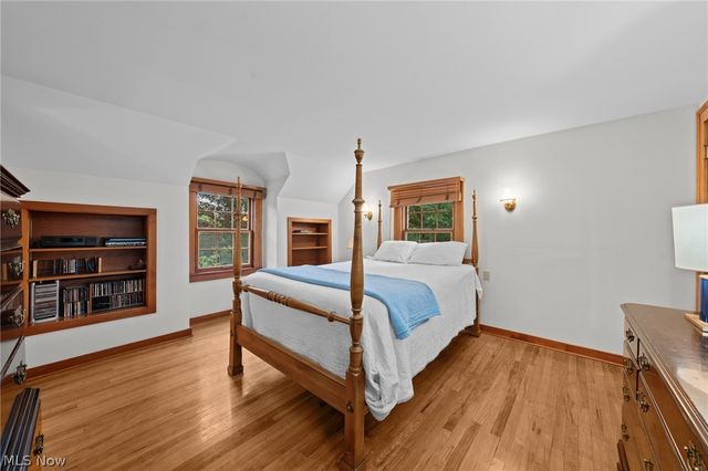 5227 Som Center Road, Solon, OH 44139