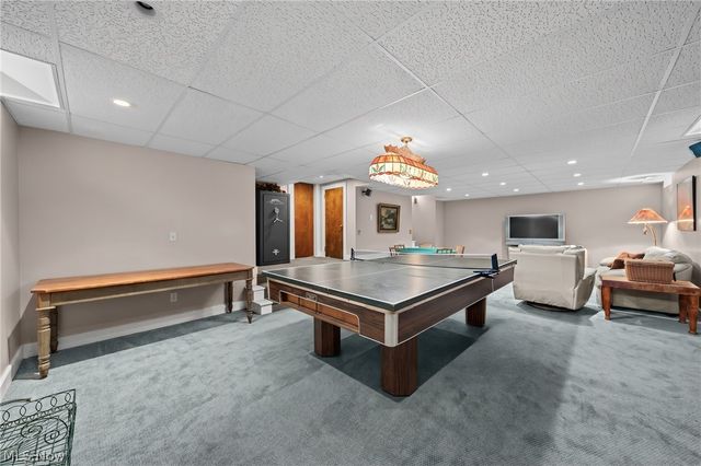 5227 Som Center Road, Solon, OH 44139