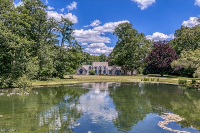 5227 Som Center Road, Solon, OH 44139