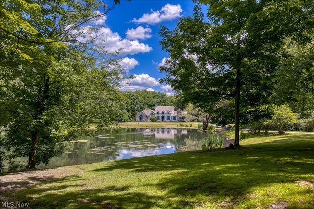 5227 Som Center Road, Solon, OH 44139