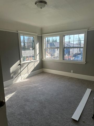 14055 River Rd, Walnut Grove, CA 95690