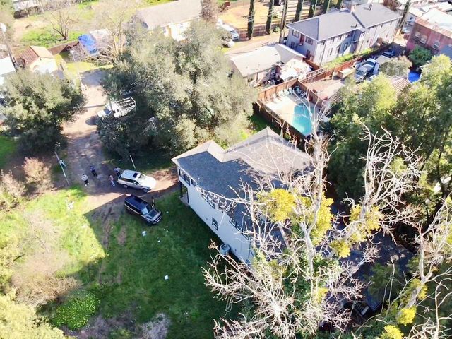 14055 River Rd, Walnut Grove, CA 95690