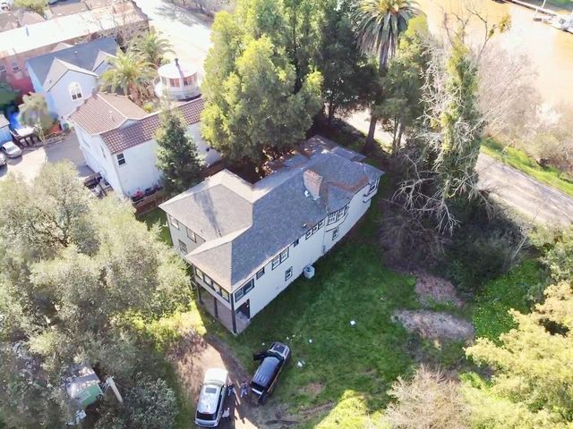 14055 River Rd, Walnut Grove, CA 95690