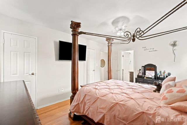 19 Barton Road, Old Bridge, NJ 08857