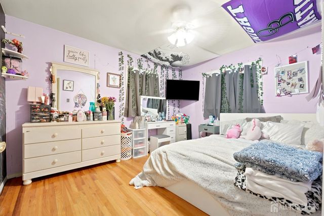 19 Barton Road, Old Bridge, NJ 08857