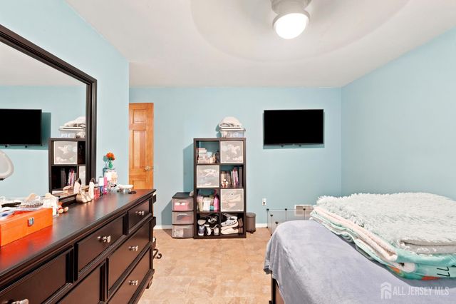 19 Barton Road, Old Bridge, NJ 08857