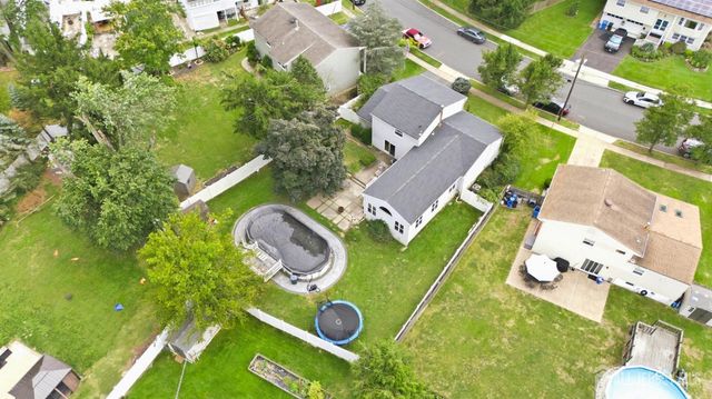 19 Barton Road, Old Bridge, NJ 08857