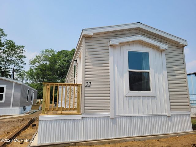 22 John Street, Hazlet, NJ 07734