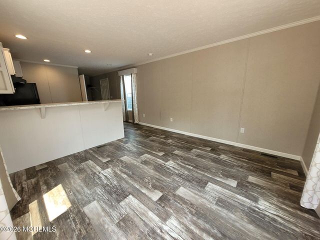 22 John Street, Hazlet, NJ 07734