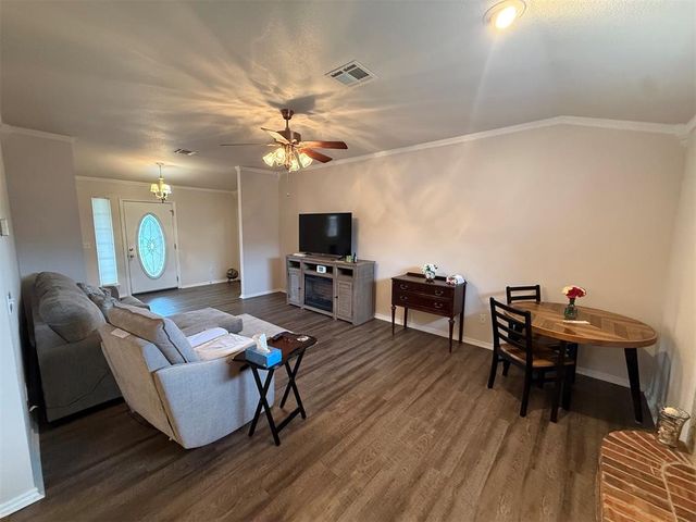1926 E Aspen Place, Shawnee, OK 74804