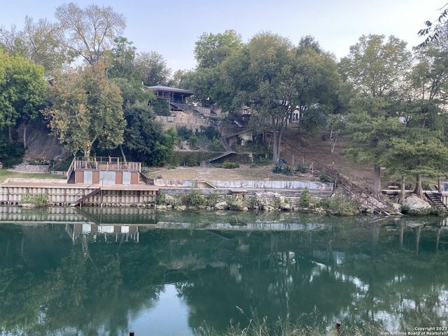 250 RIO DR, New Braunfels, TX 78130