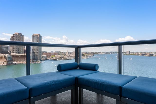 22 Liberty Dr 11C, Boston, MA 02210