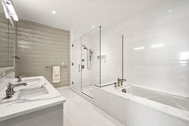 22 Liberty Dr 11C, Boston, MA 02210