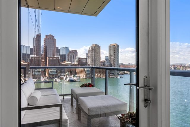 22 Liberty Dr 11C, Boston, MA 02210