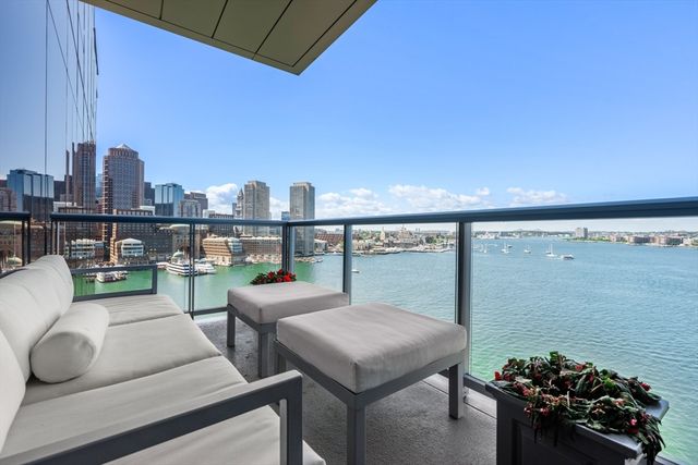 22 Liberty Dr 11C, Boston, MA 02210