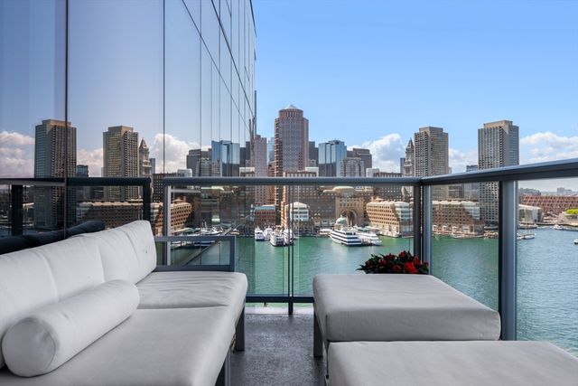 22 Liberty Dr 11C, Boston, MA 02210
