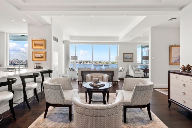 22 Liberty Dr 11C, Boston, MA 02210