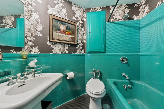 5555 N Sheridan Road 1007, Chicago, IL 60640