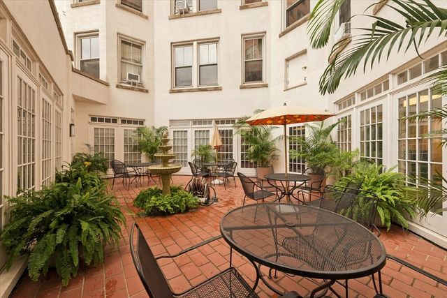 5555 N Sheridan Road 1007, Chicago, IL 60640