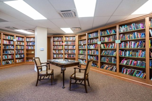 5555 N Sheridan Road 1007, Chicago, IL 60640