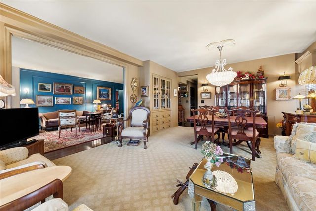 5555 N Sheridan Road 1007, Chicago, IL 60640