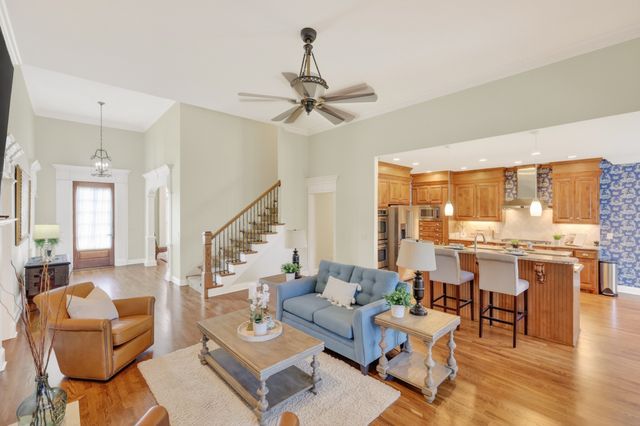 1926 Mosaic Trl, Murfreesboro, TN 37130