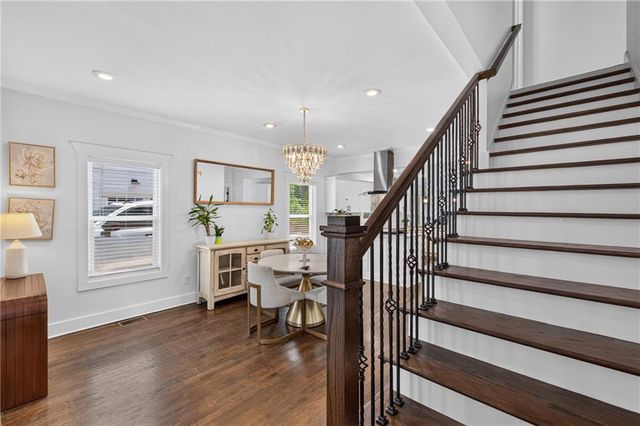 8 S Eugenia Place NW, Atlanta, GA 30318