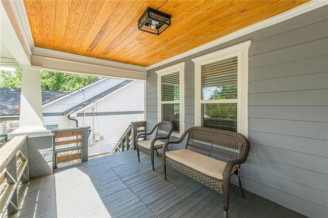 8 S Eugenia Place NW, Atlanta, GA 30318