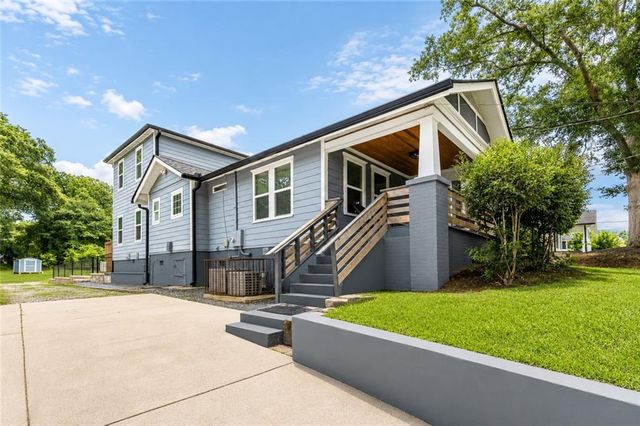 8 S Eugenia Place NW, Atlanta, GA 30318