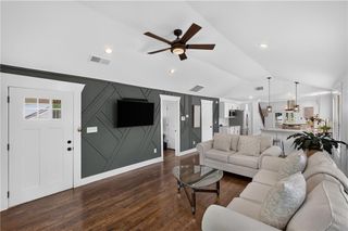 8 S Eugenia Place NW, Atlanta, GA 30318