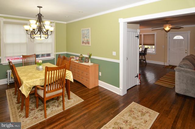 124 E BURLINGTON ST, Bordentown, NJ 08505