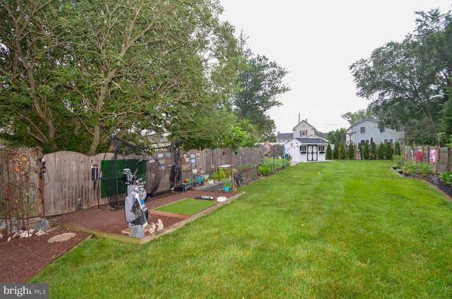 124 E BURLINGTON ST, Bordentown, NJ 08505