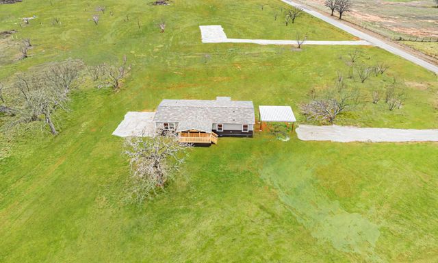 1000 Carnagie Road, Poolville, TX 76487