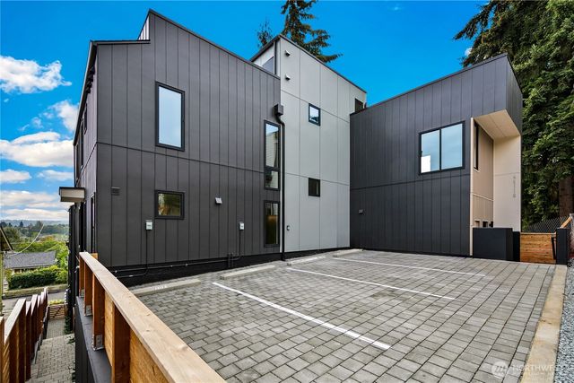 4511 A 34th Avenue S, Seattle, WA 98118