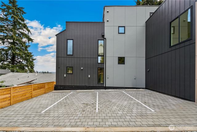 4511 A 34th Avenue S, Seattle, WA 98118