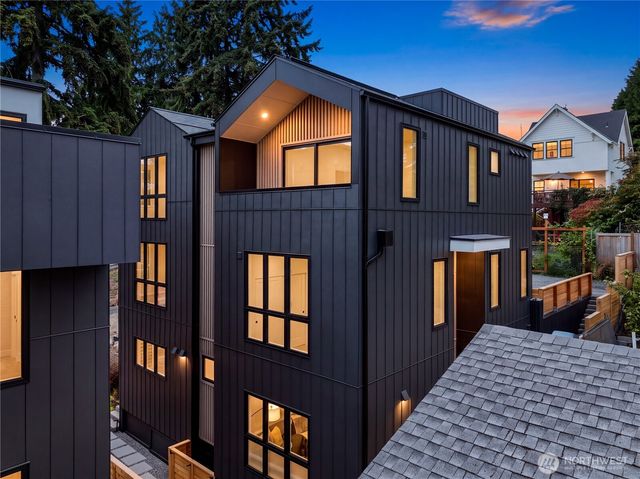 4511 A 34th Avenue S, Seattle, WA 98118