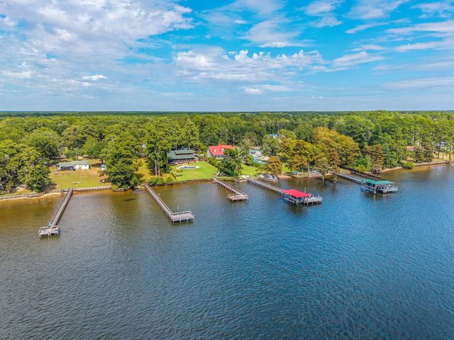 3550 Princess Pond Road, Summerton, SC 29148
