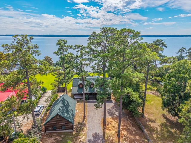 3550 Princess Pond Road, Summerton, SC 29148