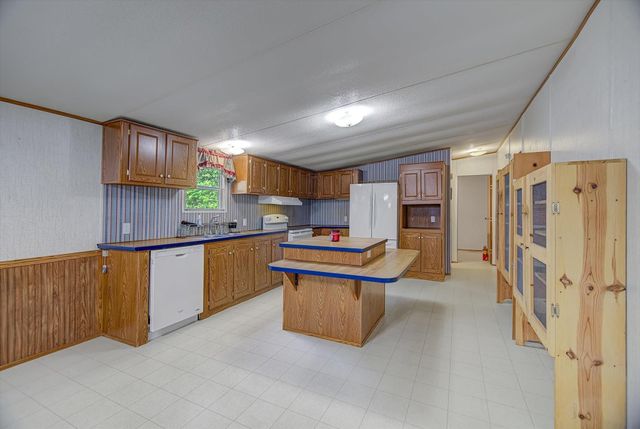 102 County Road 2194 Road W, Cleveland, TX 77327